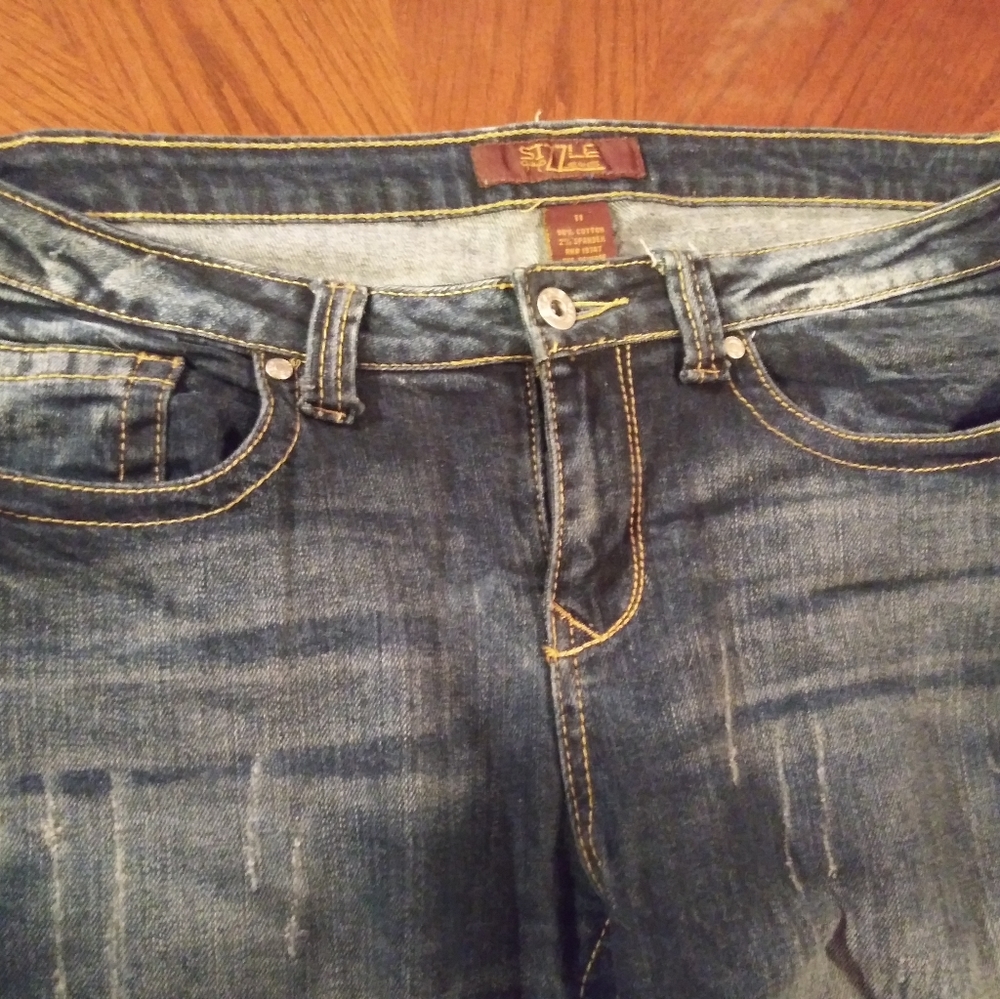Womans Sizzle Jeans size 11 straight leg